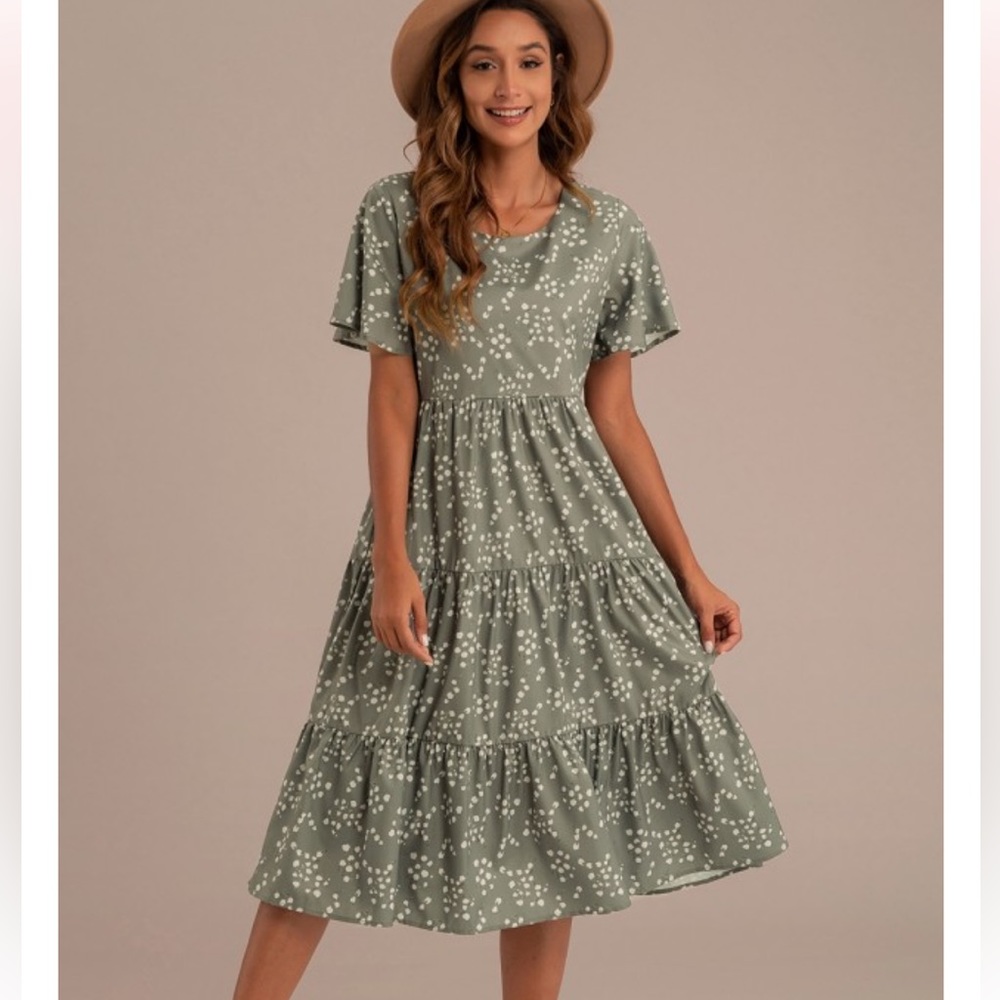 Brand new with tags green dress, size large